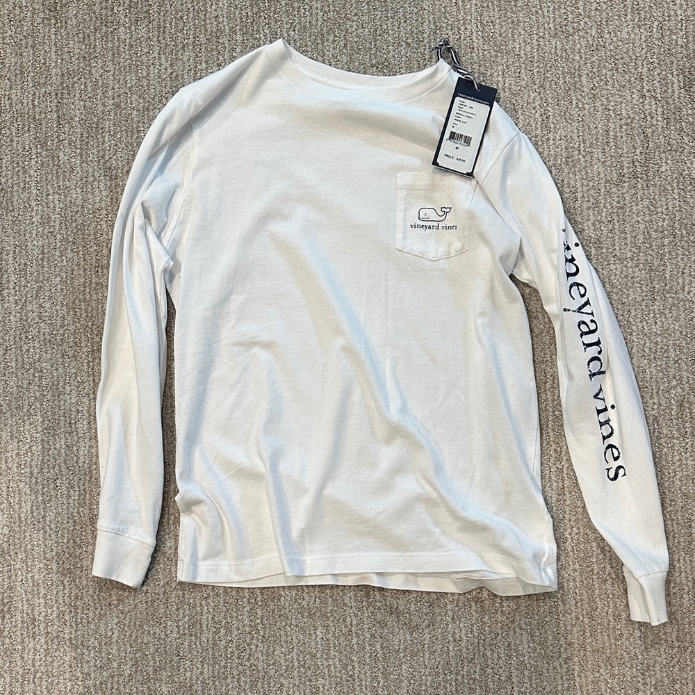 Vineyard Vines Boys Long Sleeve Tee size medium new with tags